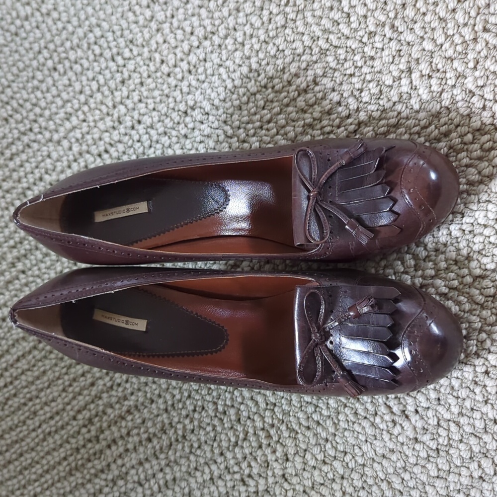 Max Studio Dark Brown Heeled Loafers with Fringe, bow & tassel (new without box)